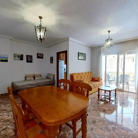 Mariblanca Very Close To Beach 2nd Floor Торевьиа
