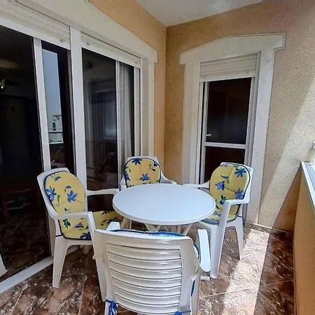 Mariblanca Very Close To Beach 2nd Floor דירה *